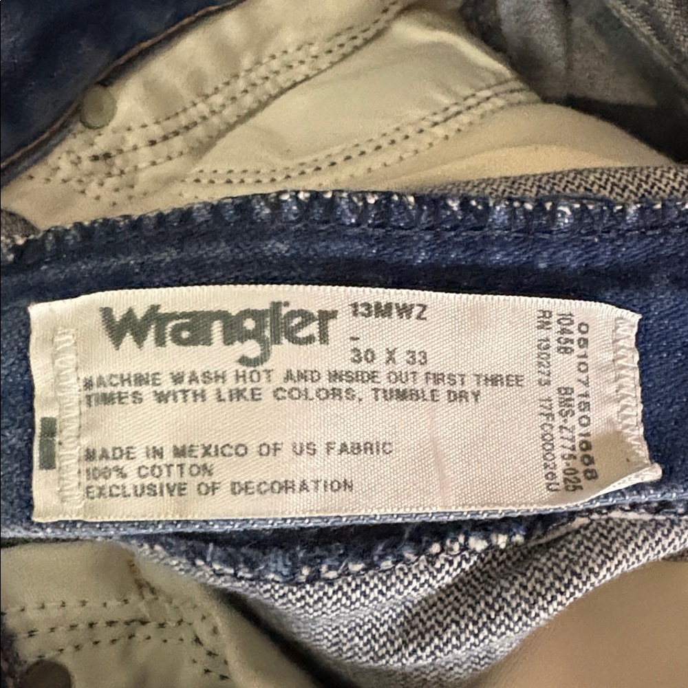 🛑LAST CHANCE🛑 WRANGLER Straight Leg Jeans 30x33 BUY NOW - Picture 6 of 6